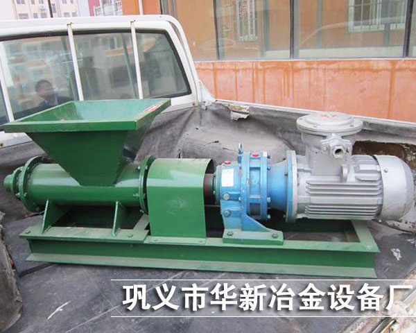 隧道炮泥機發(fā)貨現(xiàn)場